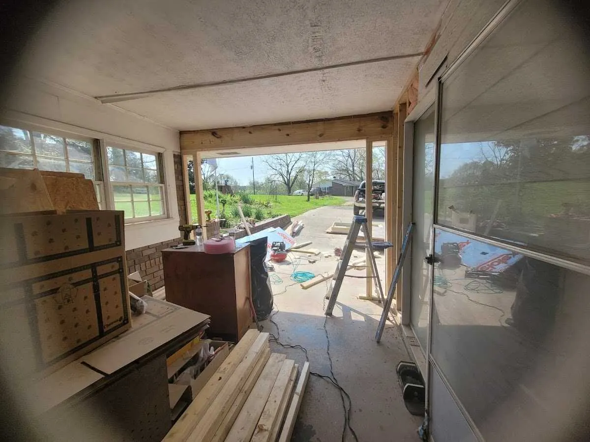 Air movers and dehumidifier for Drying & Dehumidification in Kingsville